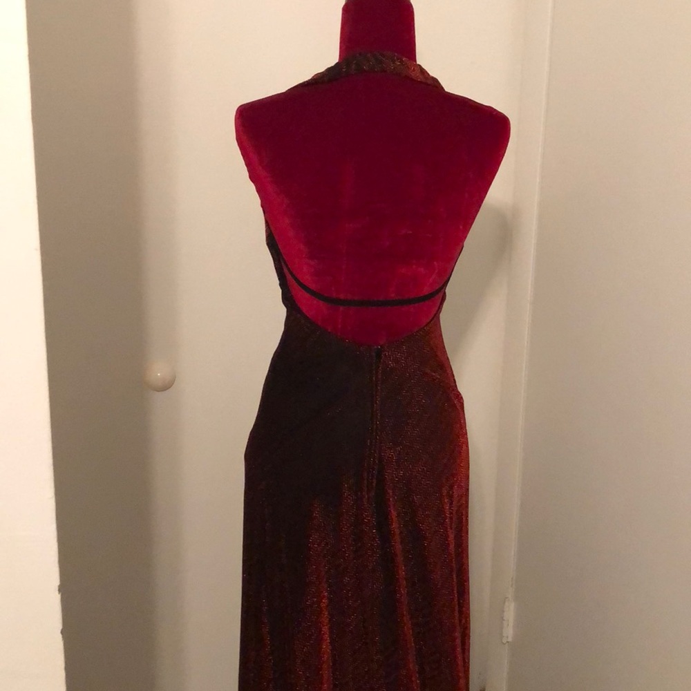 Red halter floor length shimmering dress - Picture 6 of 8